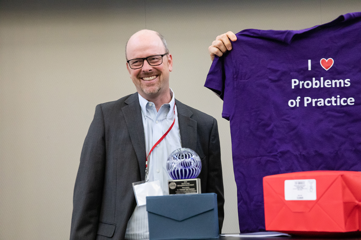 Dr. Edmund "Ted: Hamann being presented the Imig Award